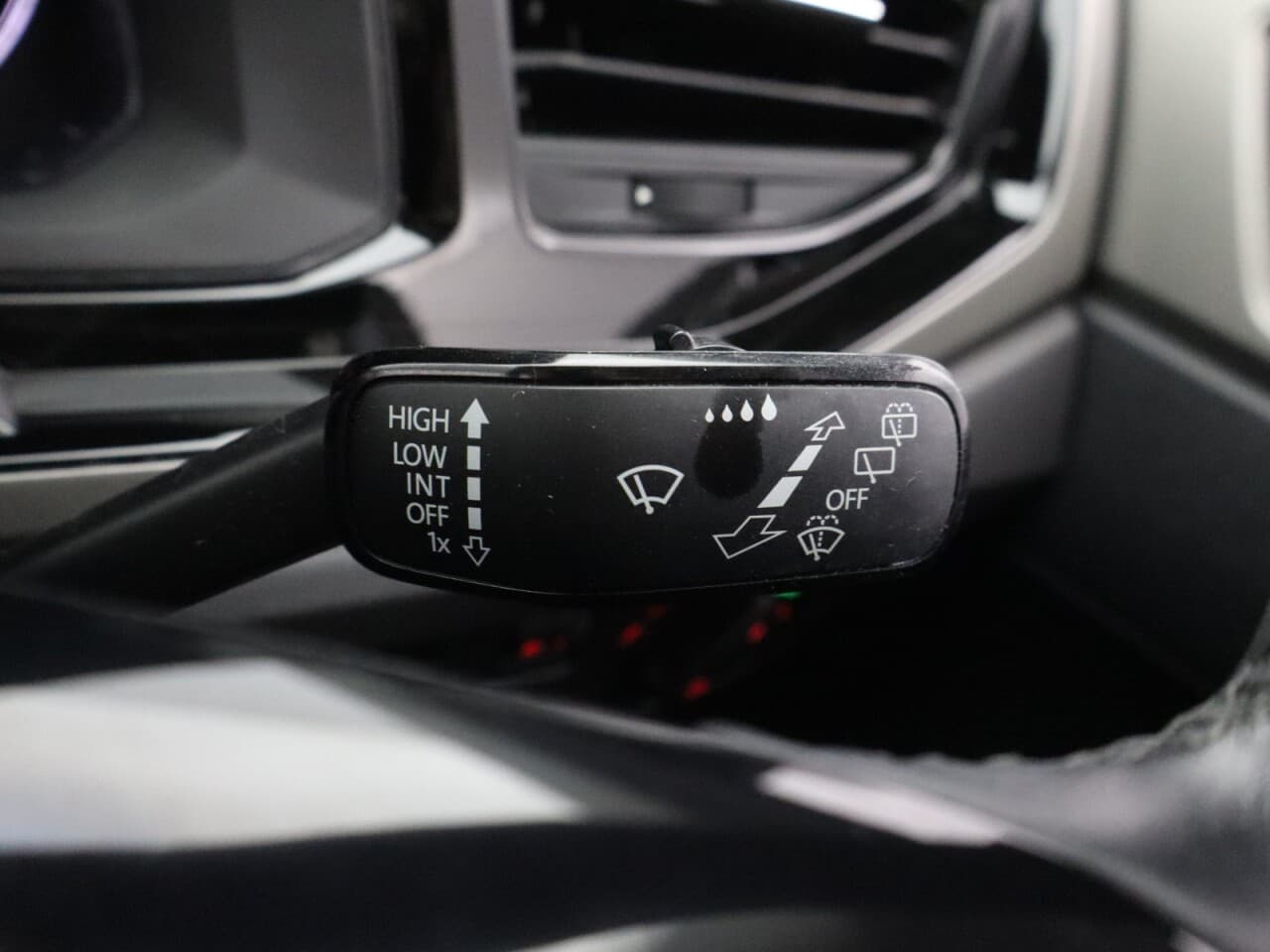 Volkswagen Polo 1.0 TSI Match — image 37
