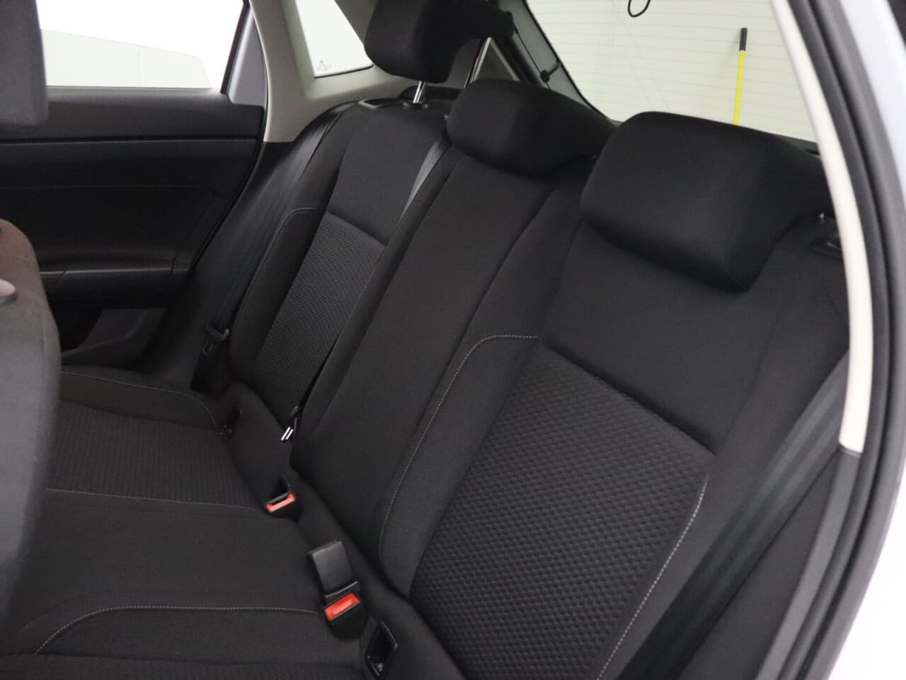 Volkswagen Polo 1.0 TSI Match — image 42