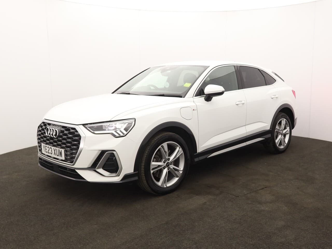 Audi Q3 1.4 TFSIe 45 S line Sportback — image 5