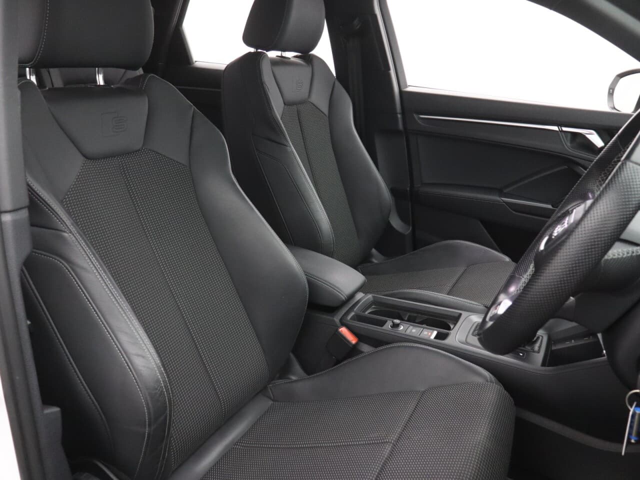 Audi Q3 1.4 TFSIe 45 S line Sportback — image 15