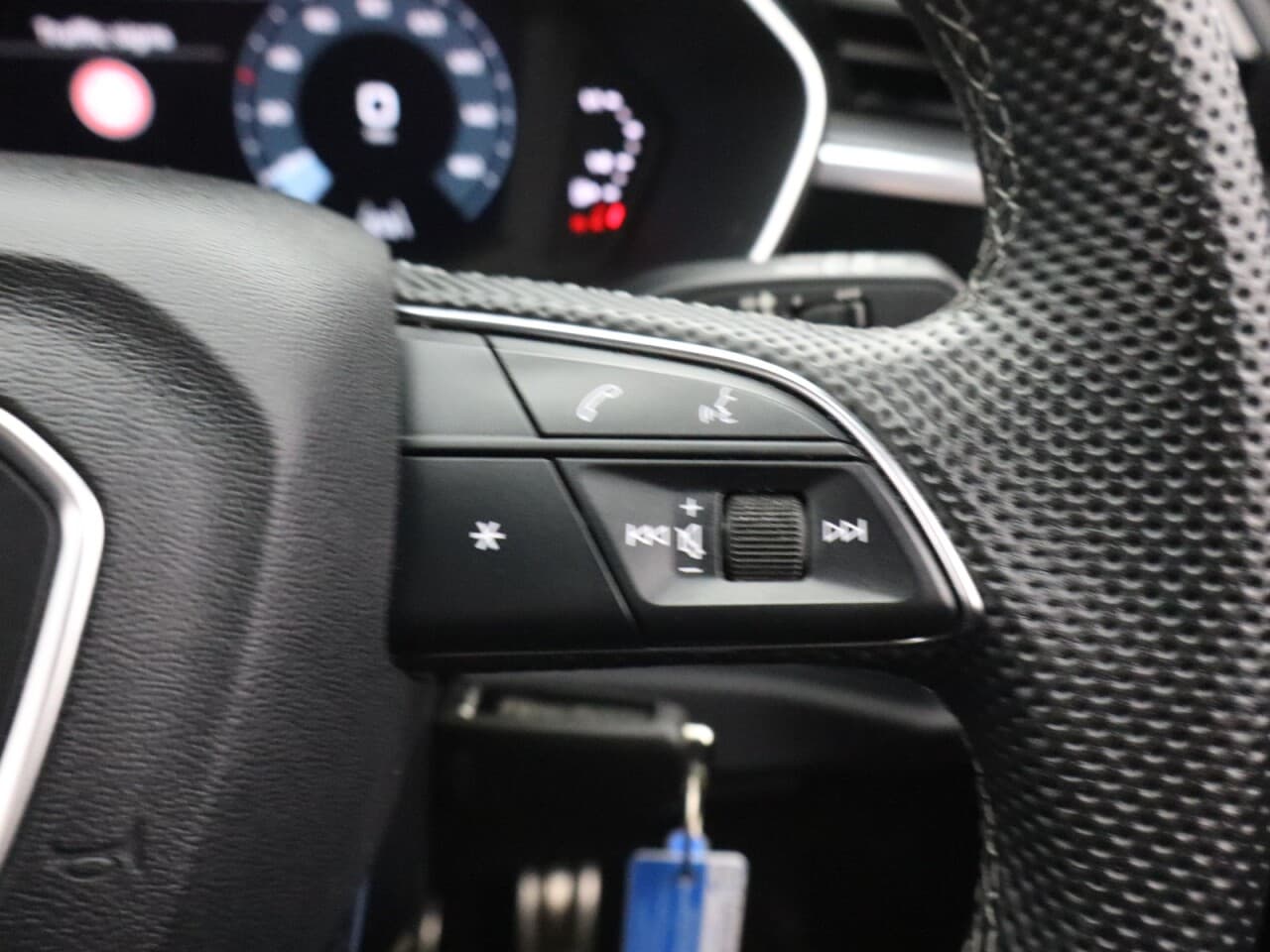 Audi Q3 1.4 TFSIe 45 S line Sportback — image 18
