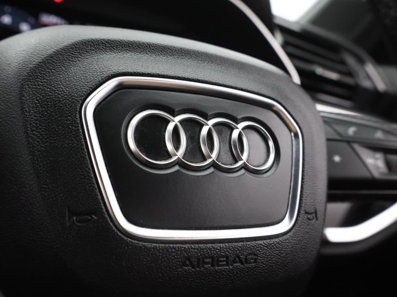 Audi Q3 1.4 TFSIe 45 S line Sportback — image 20