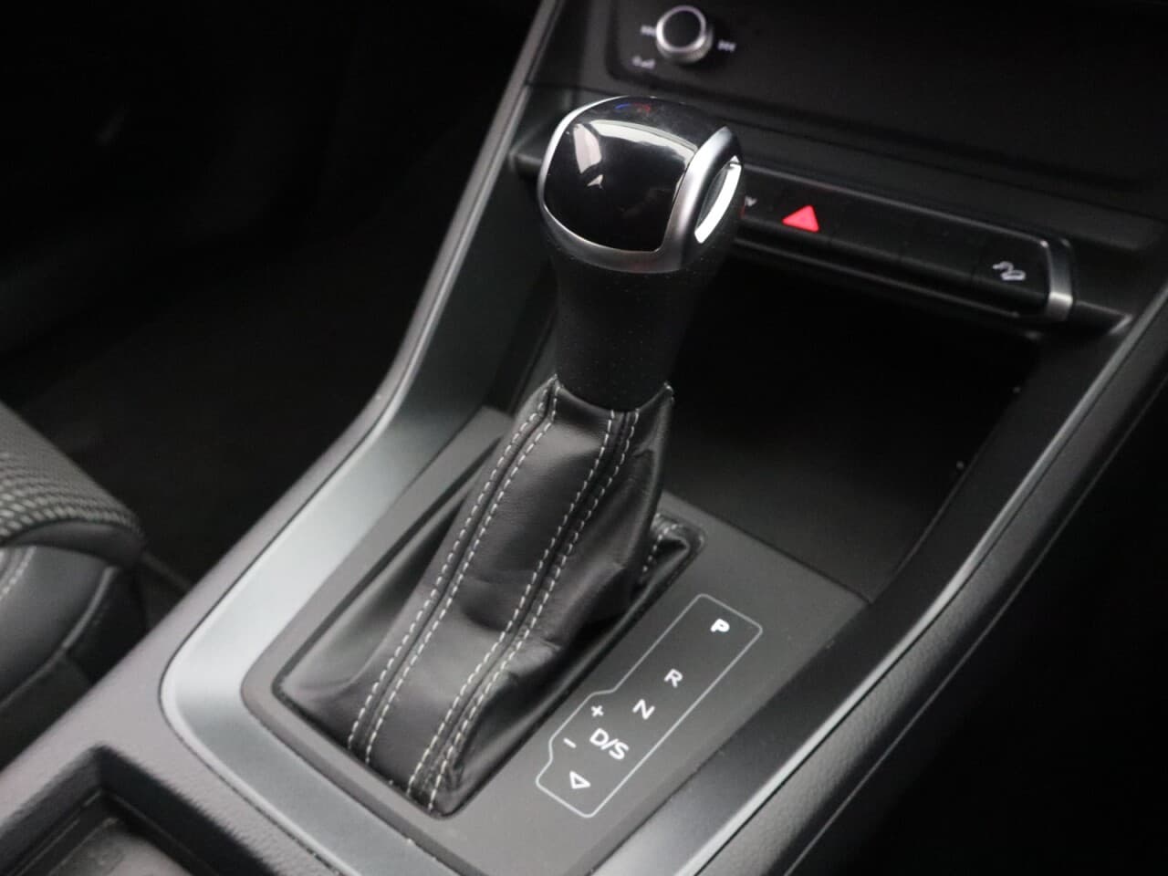 Audi Q3 1.4 TFSIe 45 S line Sportback — image 23