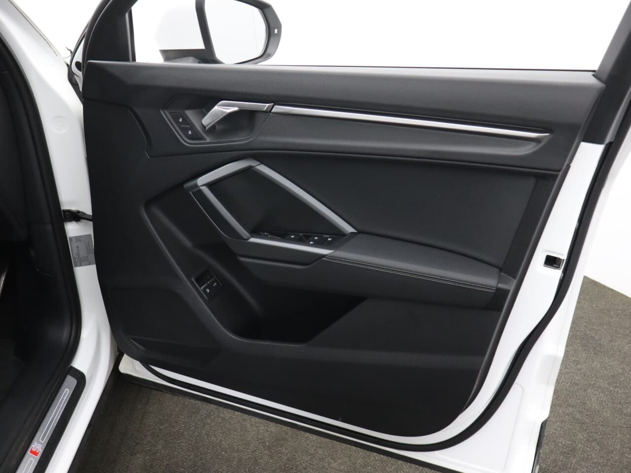 Audi Q3 1.4 TFSIe 45 S line Sportback — image 48