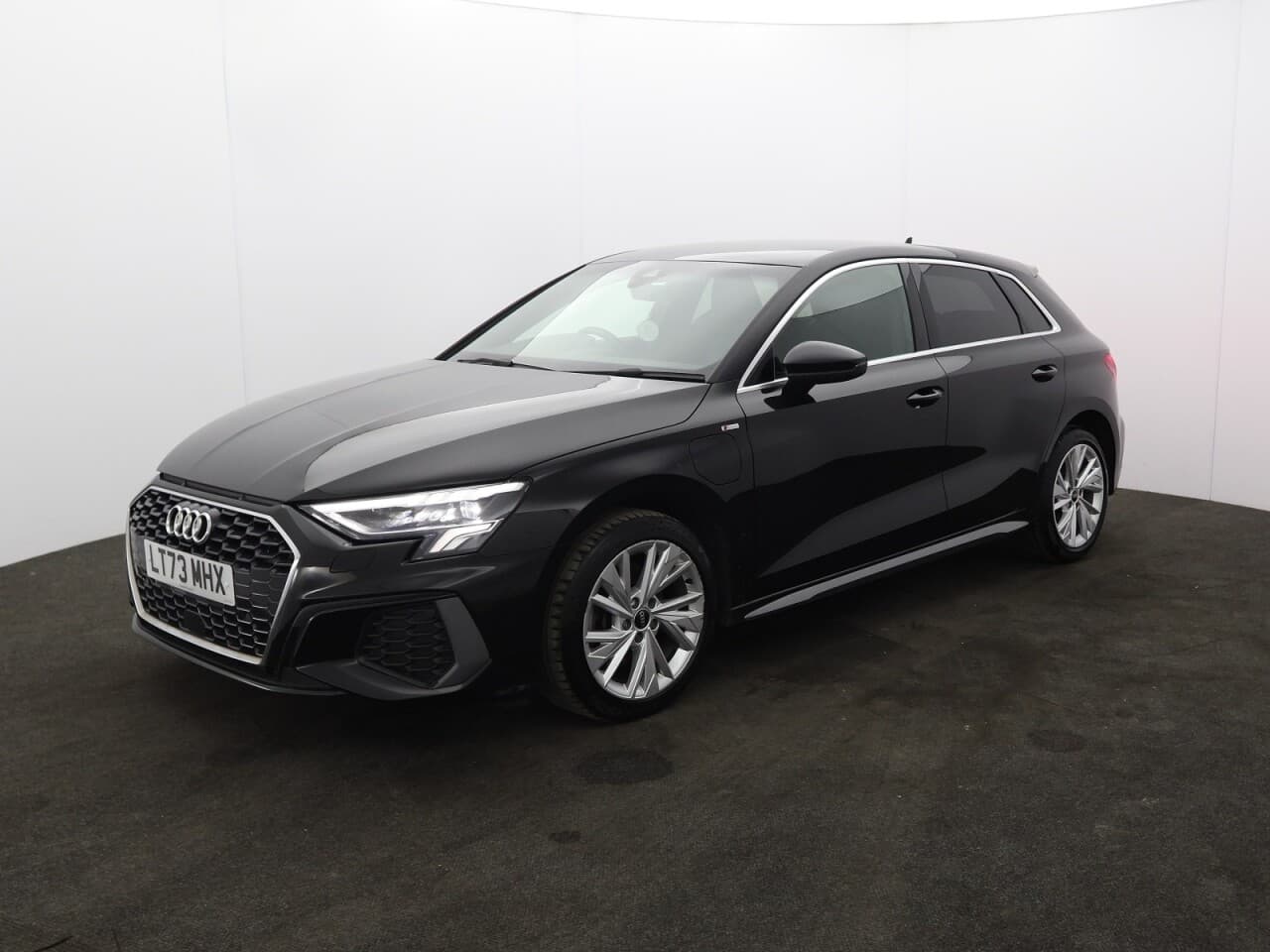 Audi A3 1.4 TFSIe 40 S line Sportback — image 5