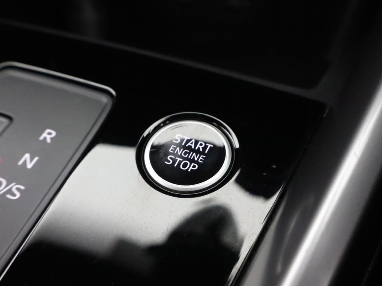 Audi A3 1.4 TFSIe 40 S line Sportback — image 28