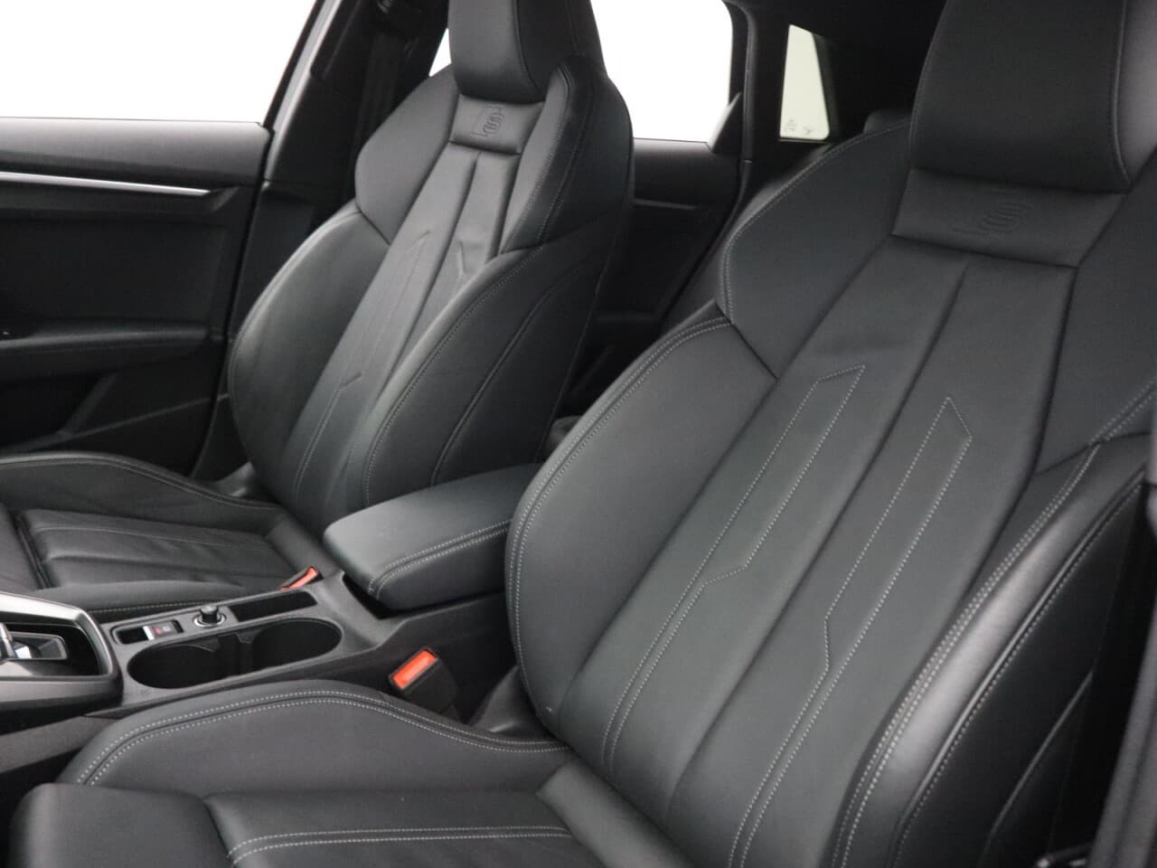 Audi A3 1.4 TFSIe 40 S line Sportback — image 48