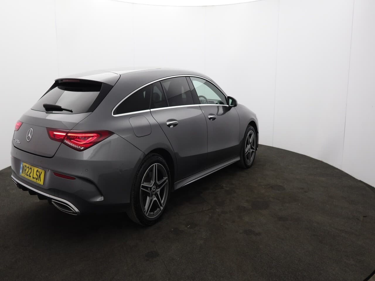 Mercedes-Benz Cla 1.3 CLA250e 15.6kWh AMG Line (Premium) Shooting Brake — image 10