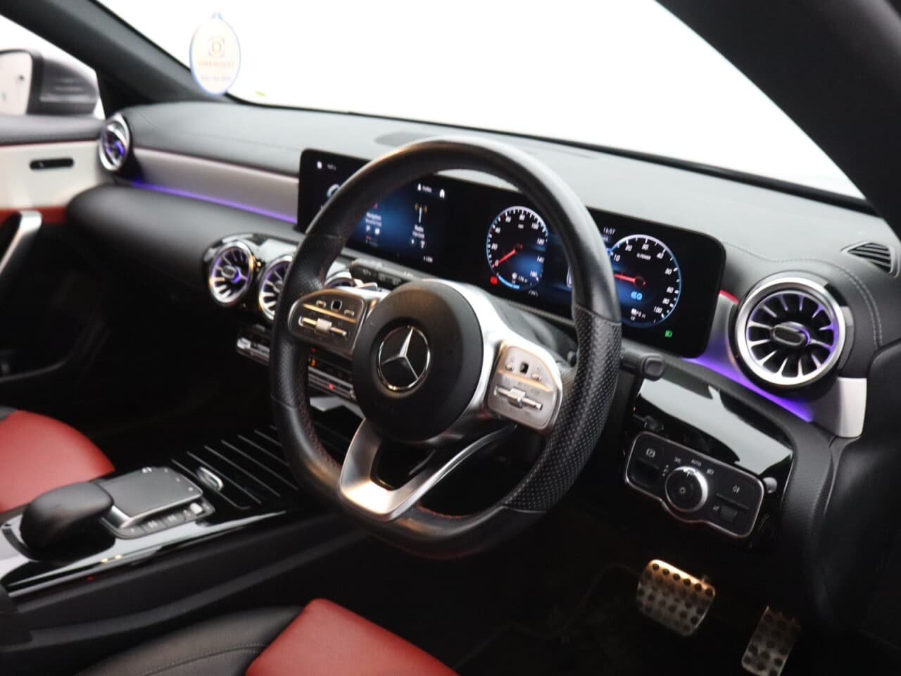 Mercedes-Benz Cla 1.3 CLA250e 15.6kWh AMG Line (Premium) Shooting Brake — image 14