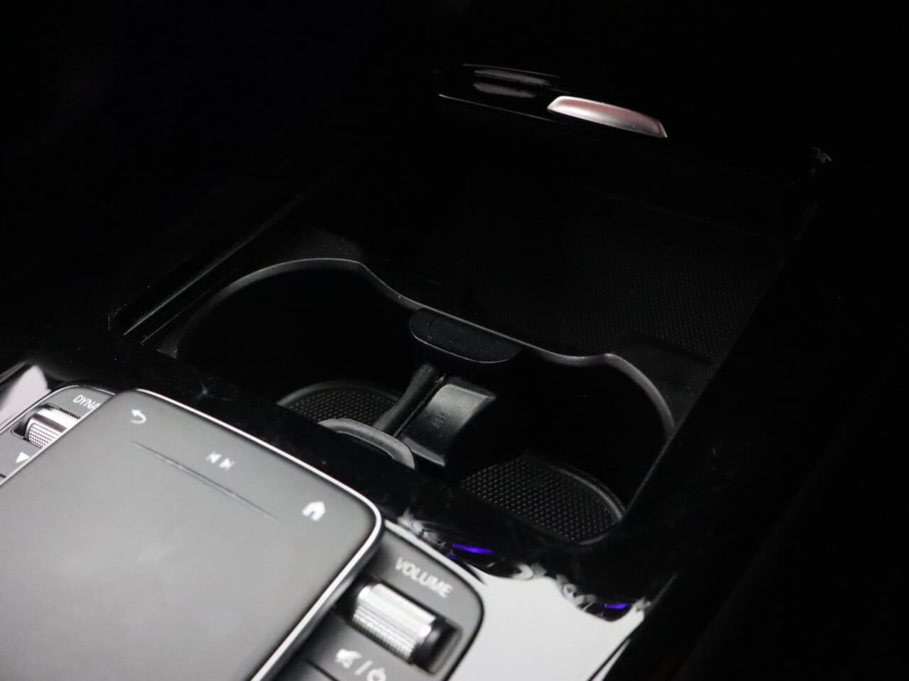 Mercedes-Benz Cla 1.3 CLA250e 15.6kWh AMG Line (Premium) Shooting Brake — image 27