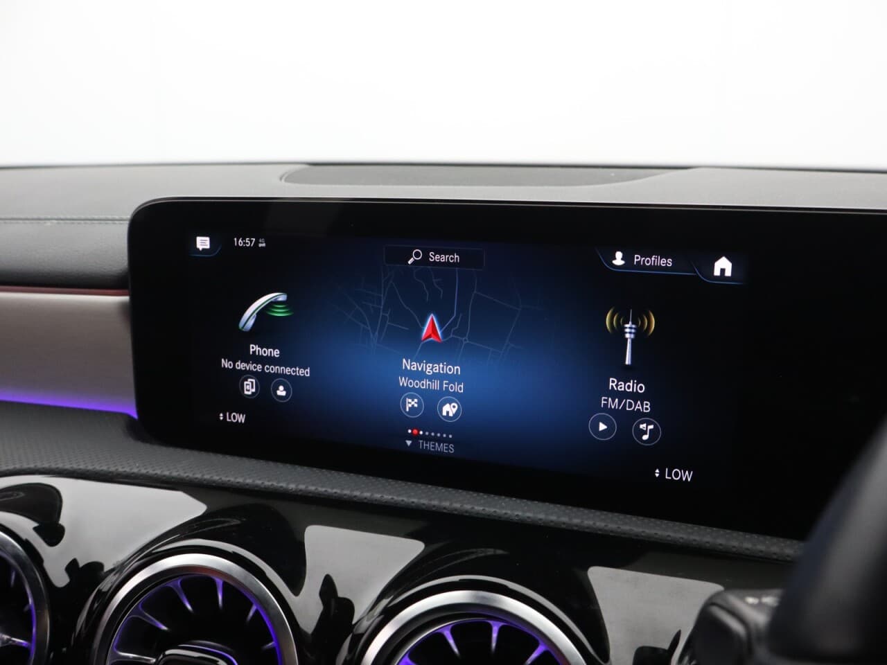 Mercedes-Benz Cla 1.3 CLA250e 15.6kWh AMG Line (Premium) Shooting Brake — image 32