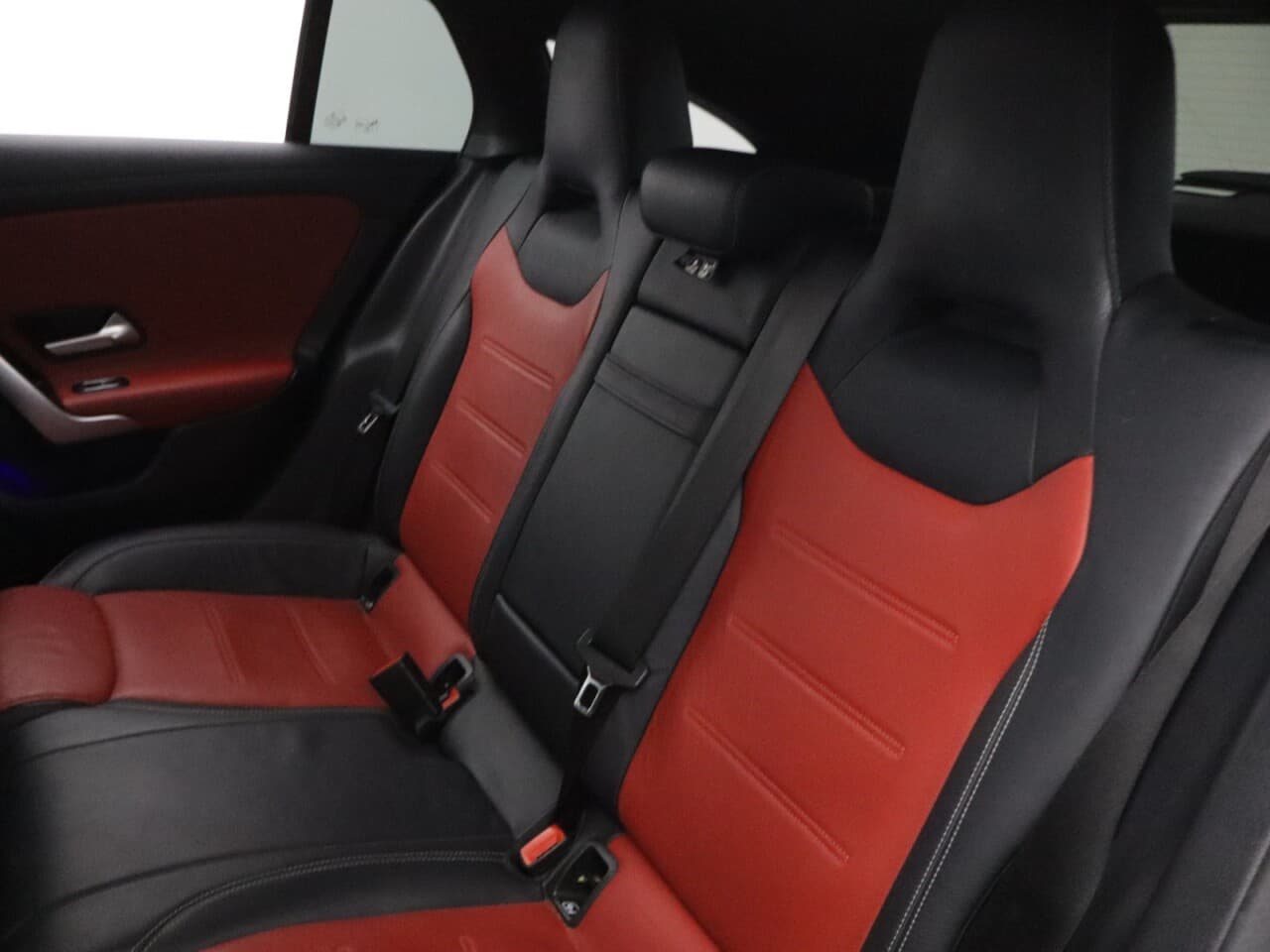 Mercedes-Benz Cla 1.3 CLA250e 15.6kWh AMG Line (Premium) Shooting Brake — image 48