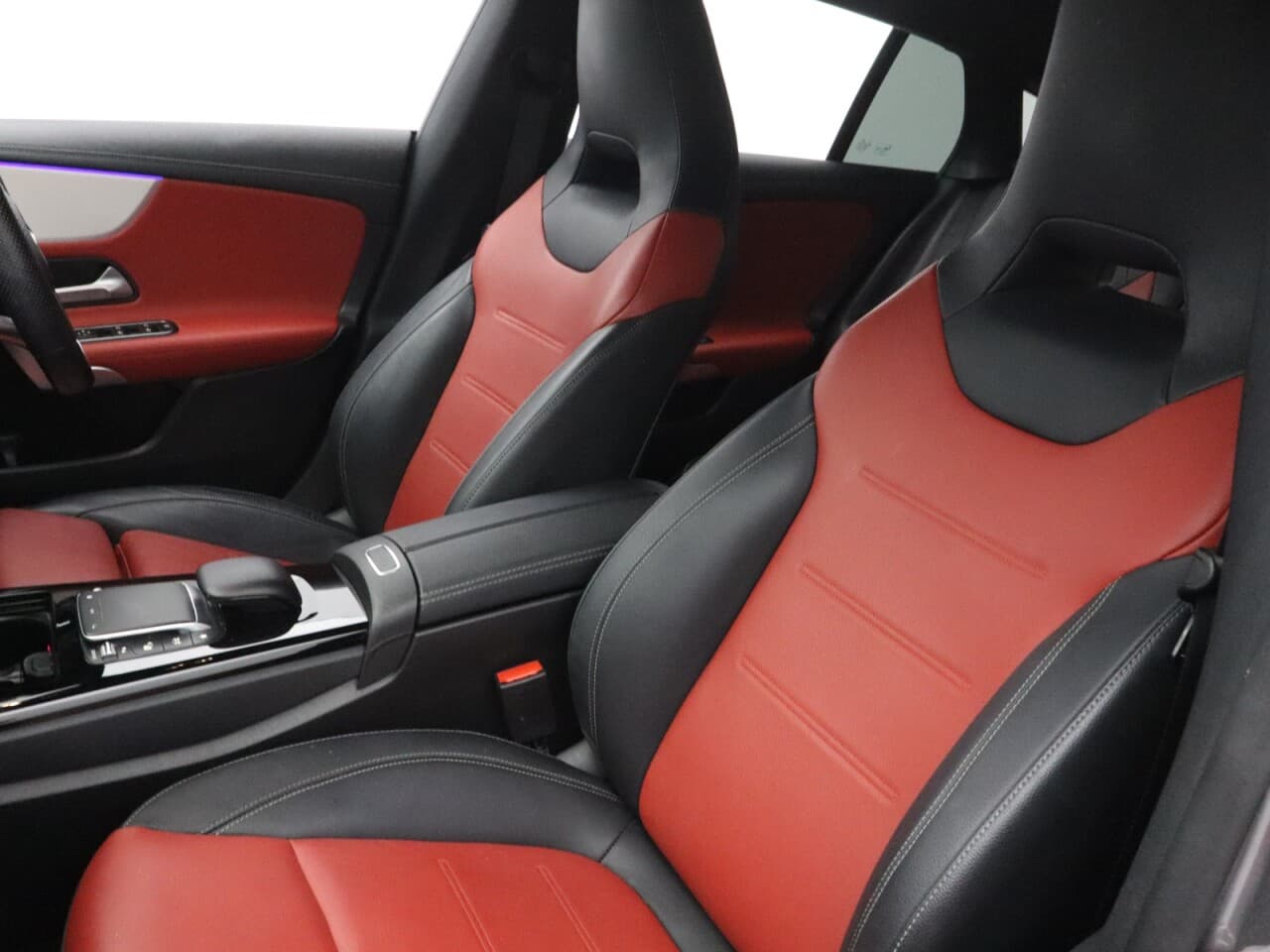 Mercedes-Benz Cla 1.3 CLA250e 15.6kWh AMG Line (Premium) Shooting Brake — image 46