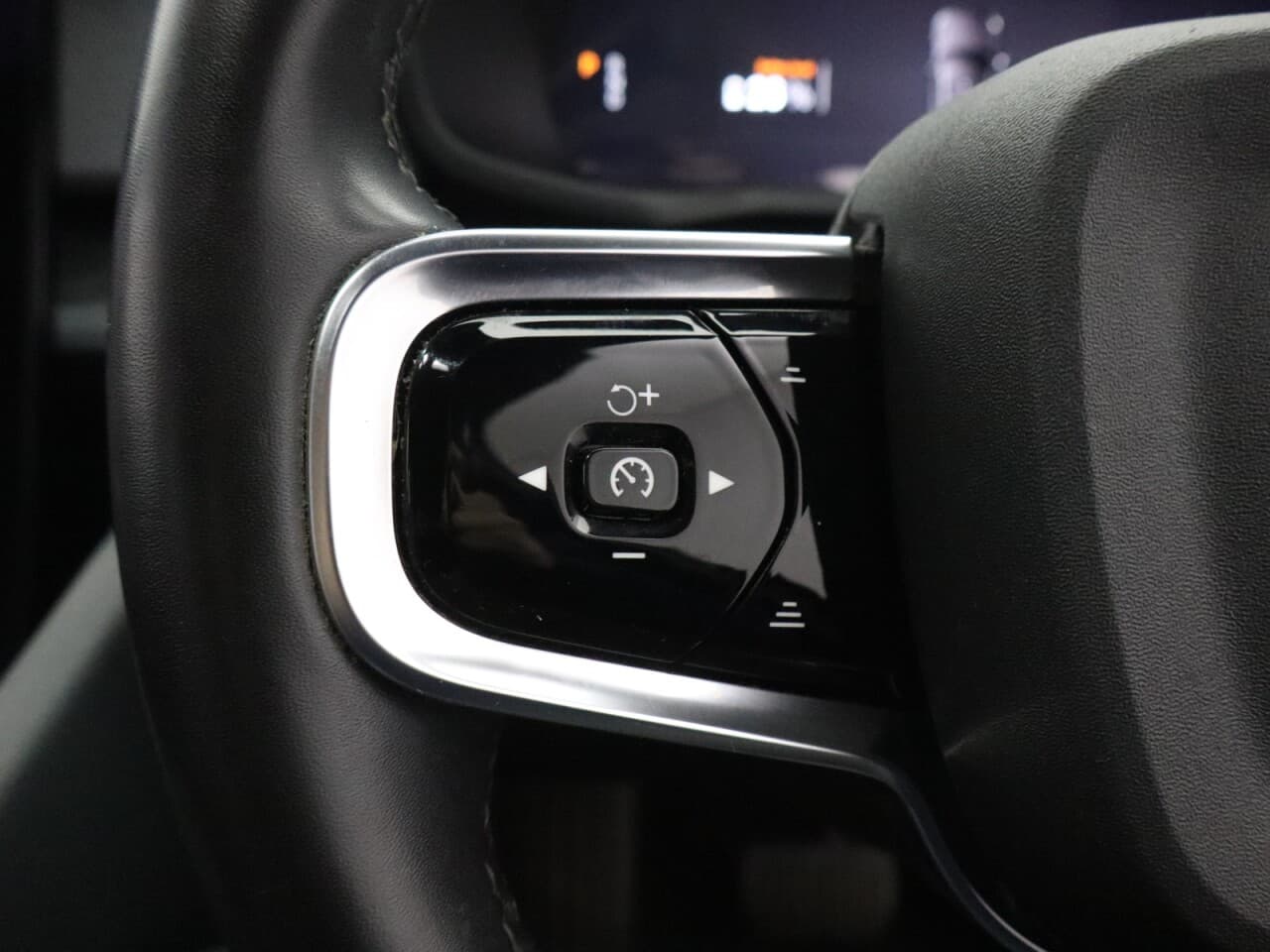 Polestar Polestar 2 Dual Motor 78kWh Long Range Fastback — image 12