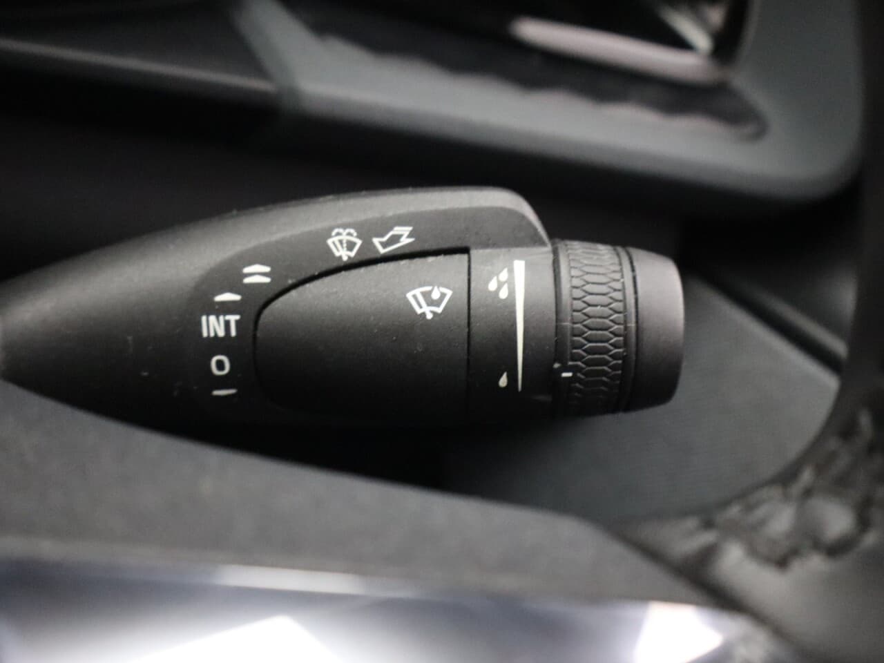 Polestar Polestar 2 Dual Motor 78kWh Long Range Fastback — image 37