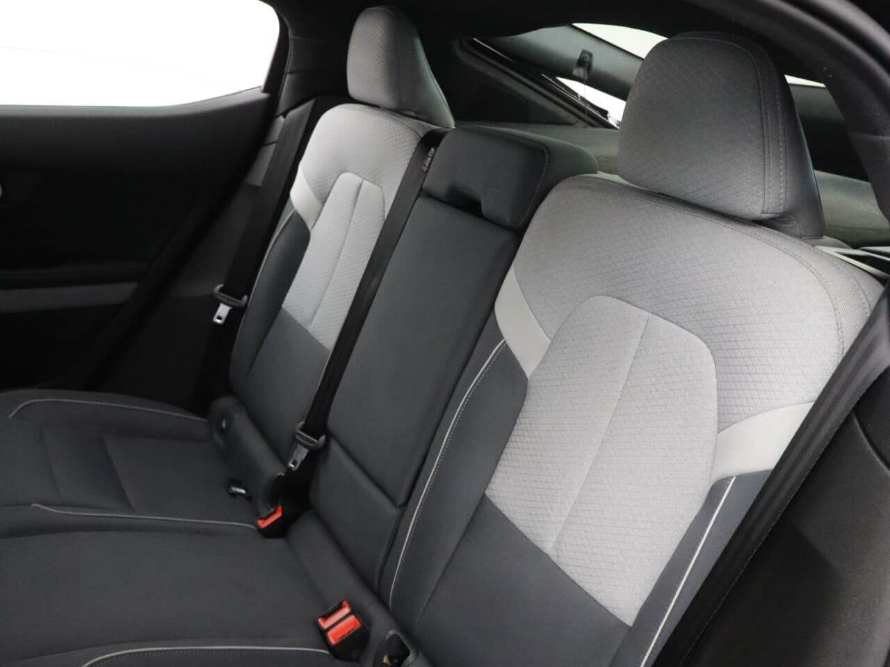 Polestar Polestar 2 Dual Motor 78kWh Long Range Fastback — image 41