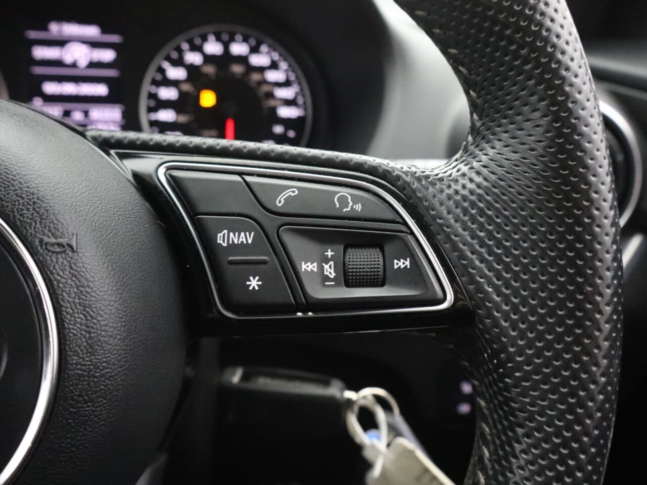 Audi Q2 1.0 TFSI 30 S line — image 18