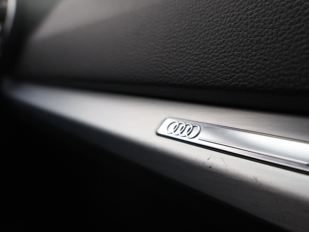 Audi Q2 1.0 TFSI 30 S line — image 30