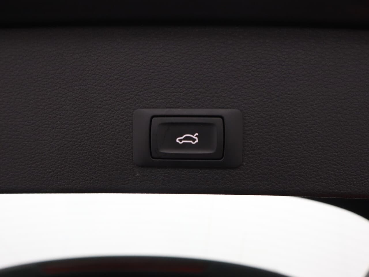 Audi Q2 1.0 TFSI 30 S line — image 46