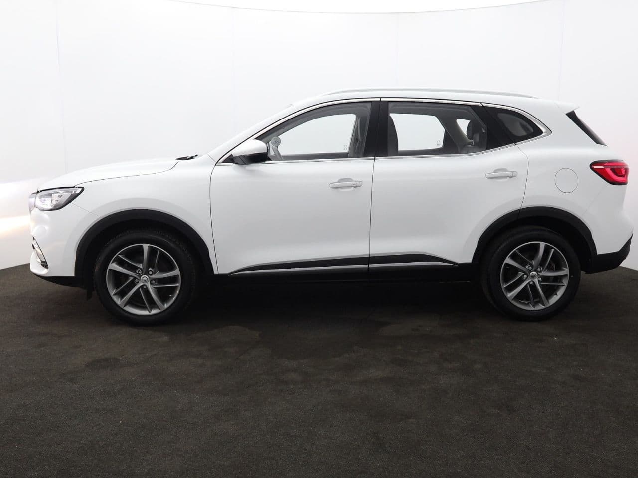 MG MG Hs 1.5 T-GDI Exclusive — image 6