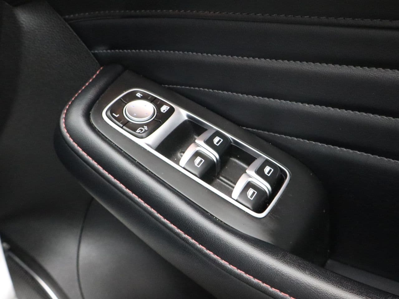MG MG Hs 1.5 T-GDI Exclusive — image 51