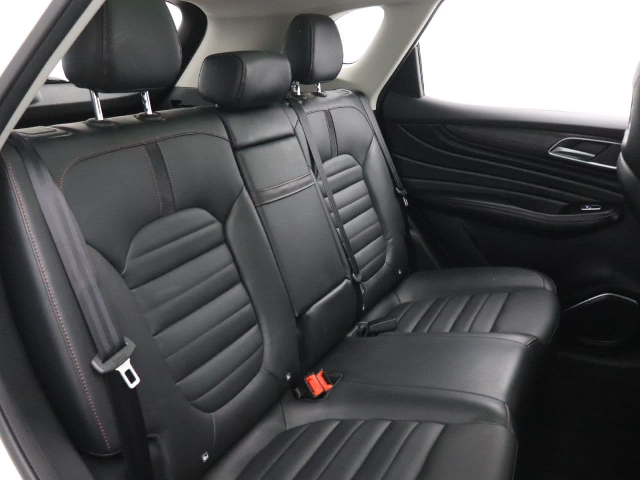 MG MG Hs 1.5 T-GDI Exclusive — image 47