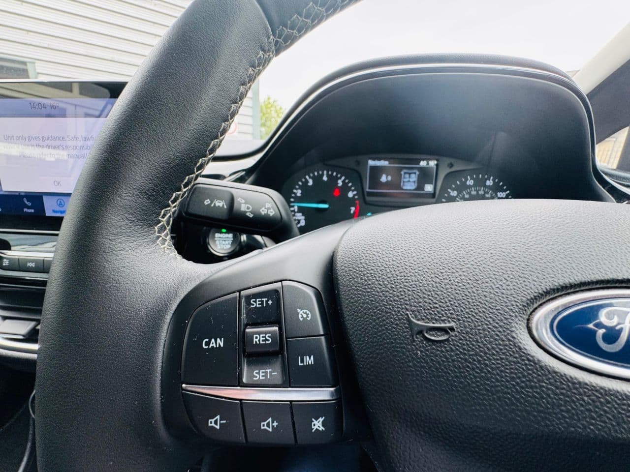 Ford Fiesta 1.0T EcoBoost Titanium — image 19
