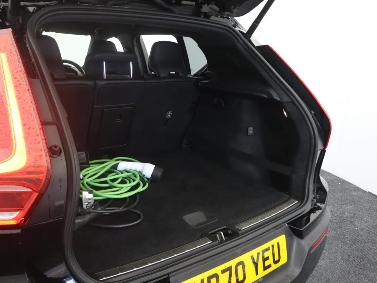 Volvo XC40 1.5h T5 Twin Engine Recharge 10.7kWh R-Design — image 45