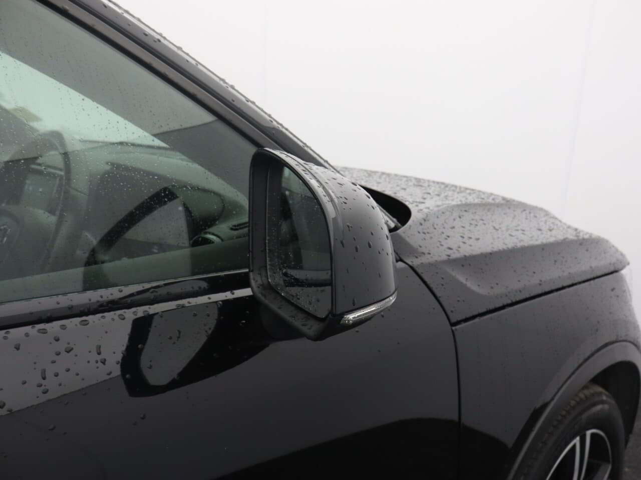 Volvo XC40 1.5h T5 Twin Engine Recharge 10.7kWh R-Design — image 52
