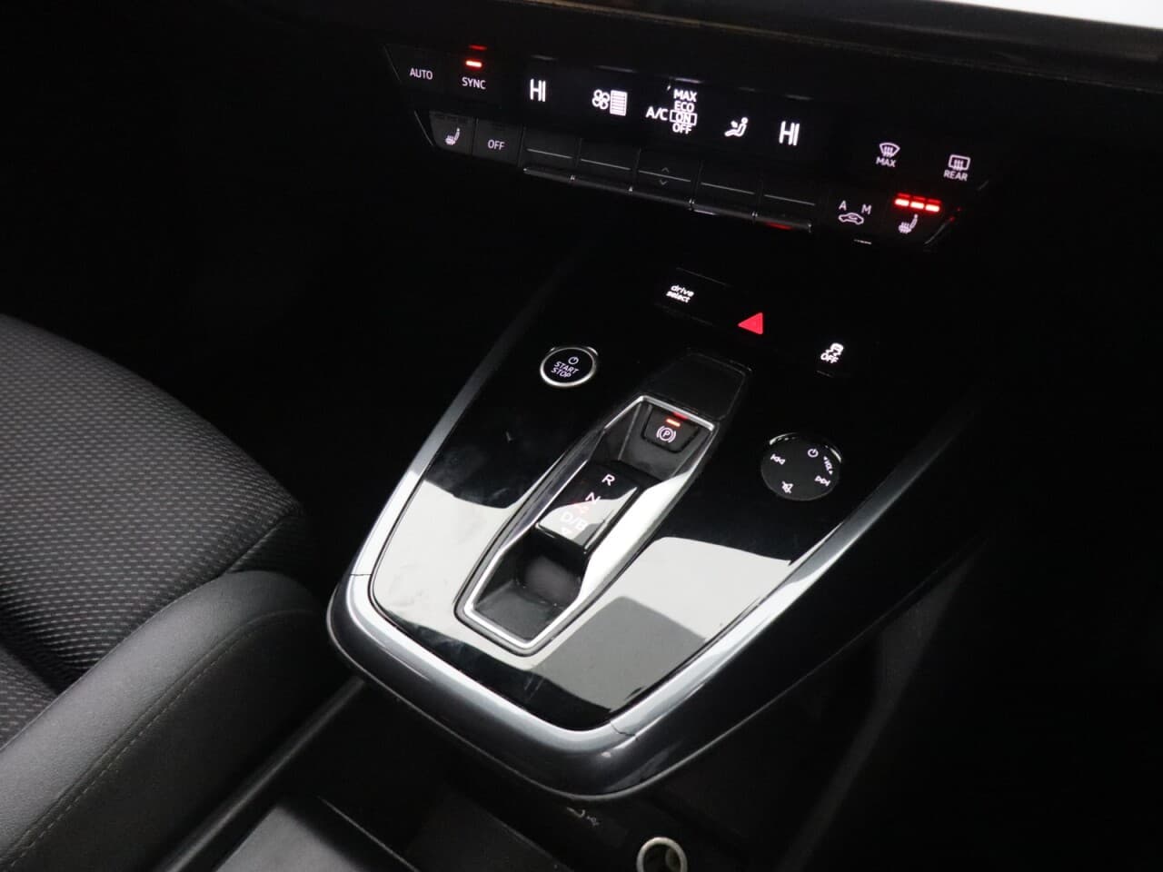 Audi Q4 E-Tron 40 S line — image 22