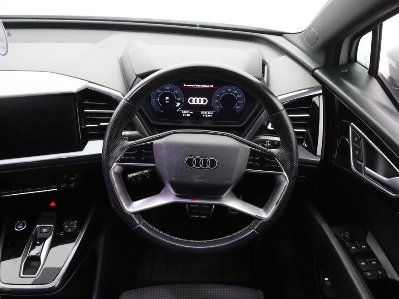 Audi Q4 E-Tron 40 S line — image 15