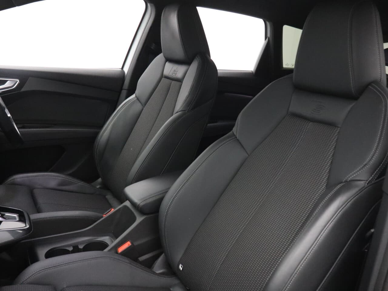 Audi Q4 E-Tron 40 S line — image 41