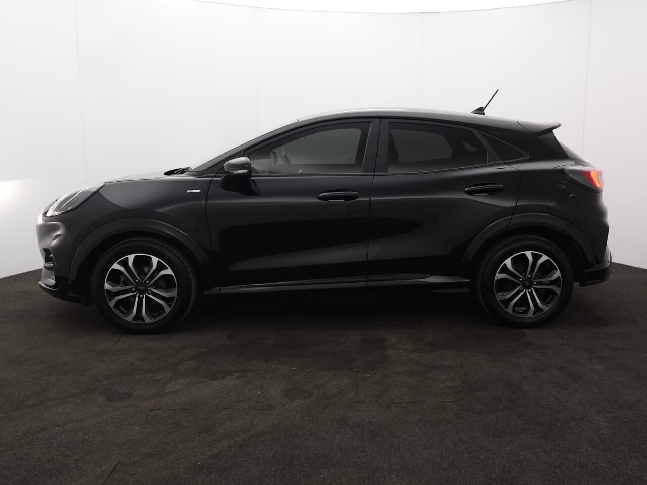 Ford Puma 1.0T EcoBoost MHEV ST-Line — image 6