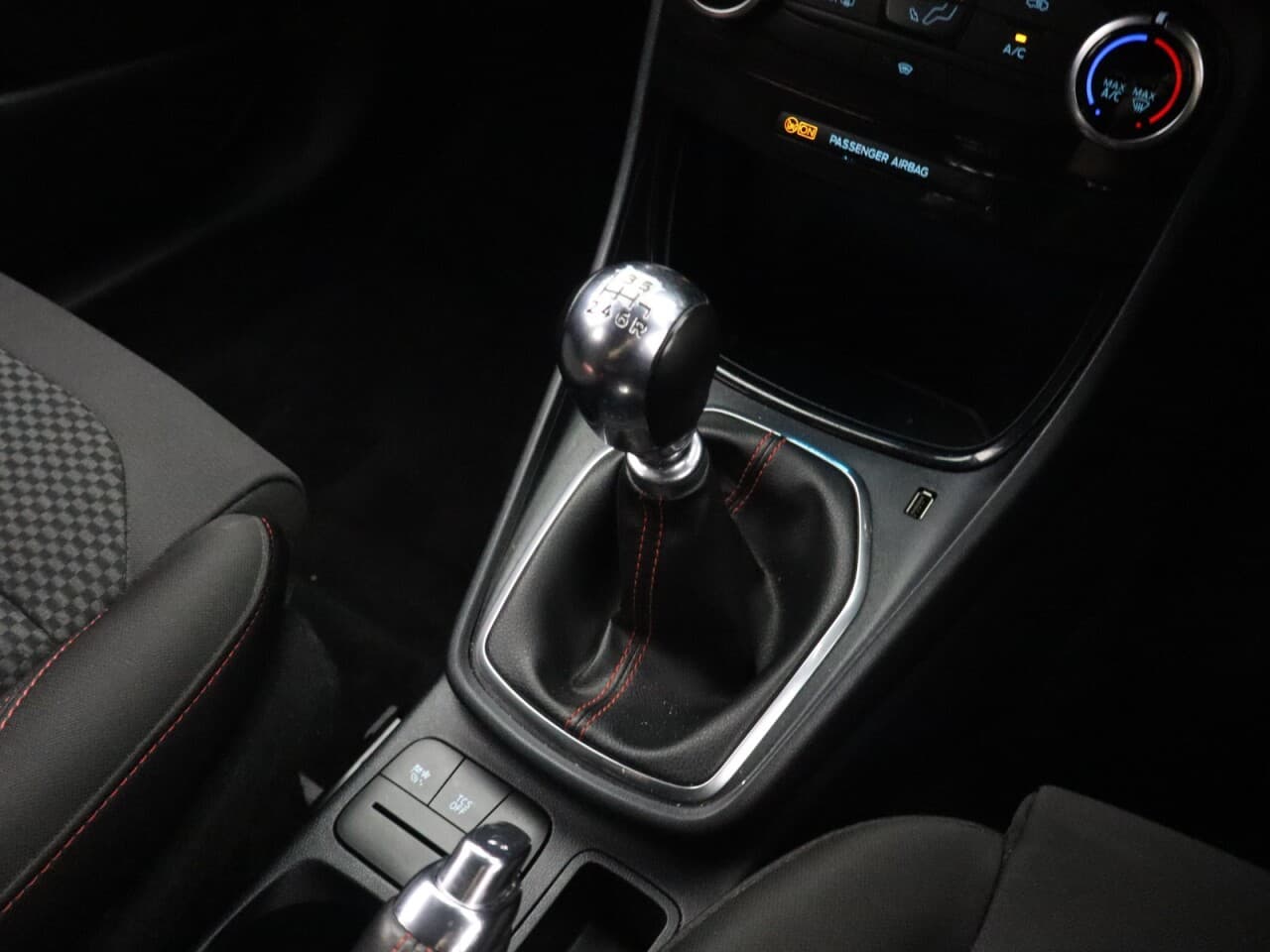 Ford Puma 1.0T EcoBoost MHEV ST-Line — image 23