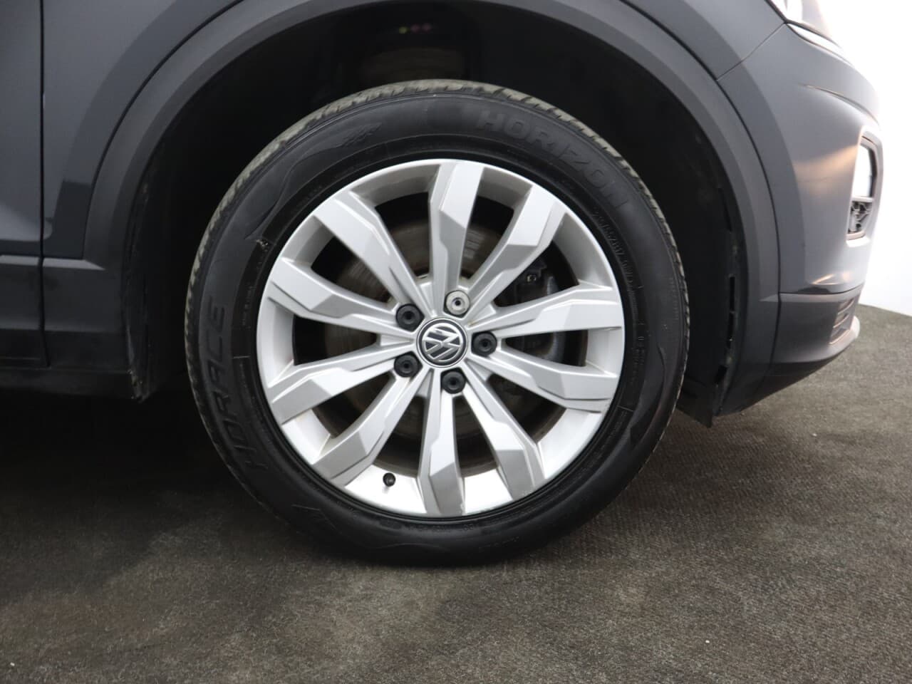 Volkswagen T-Roc 1.0 TSI SE — image 46