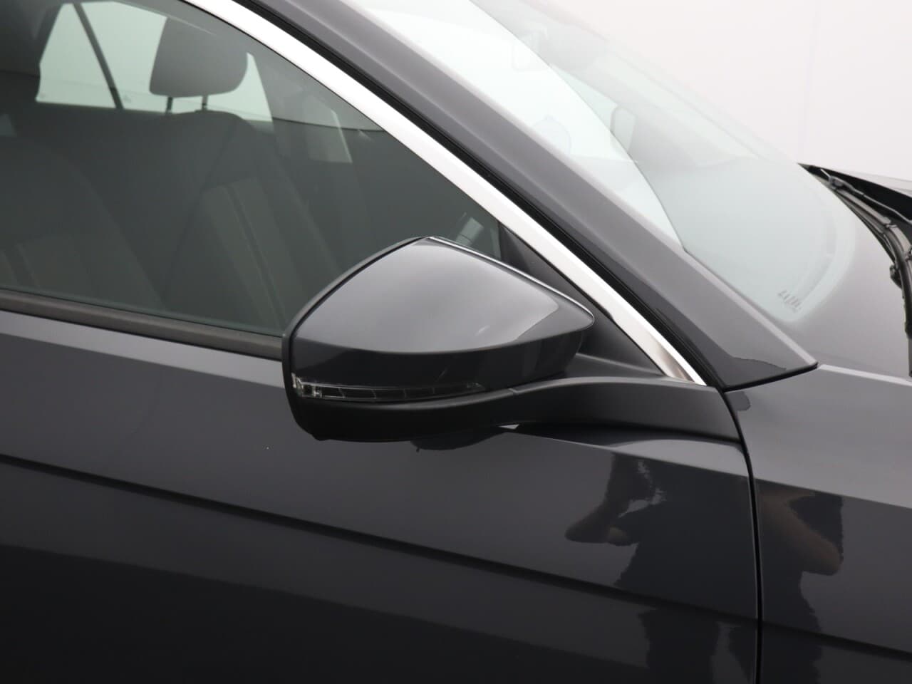 Volkswagen T-Roc 1.0 TSI SE — image 47