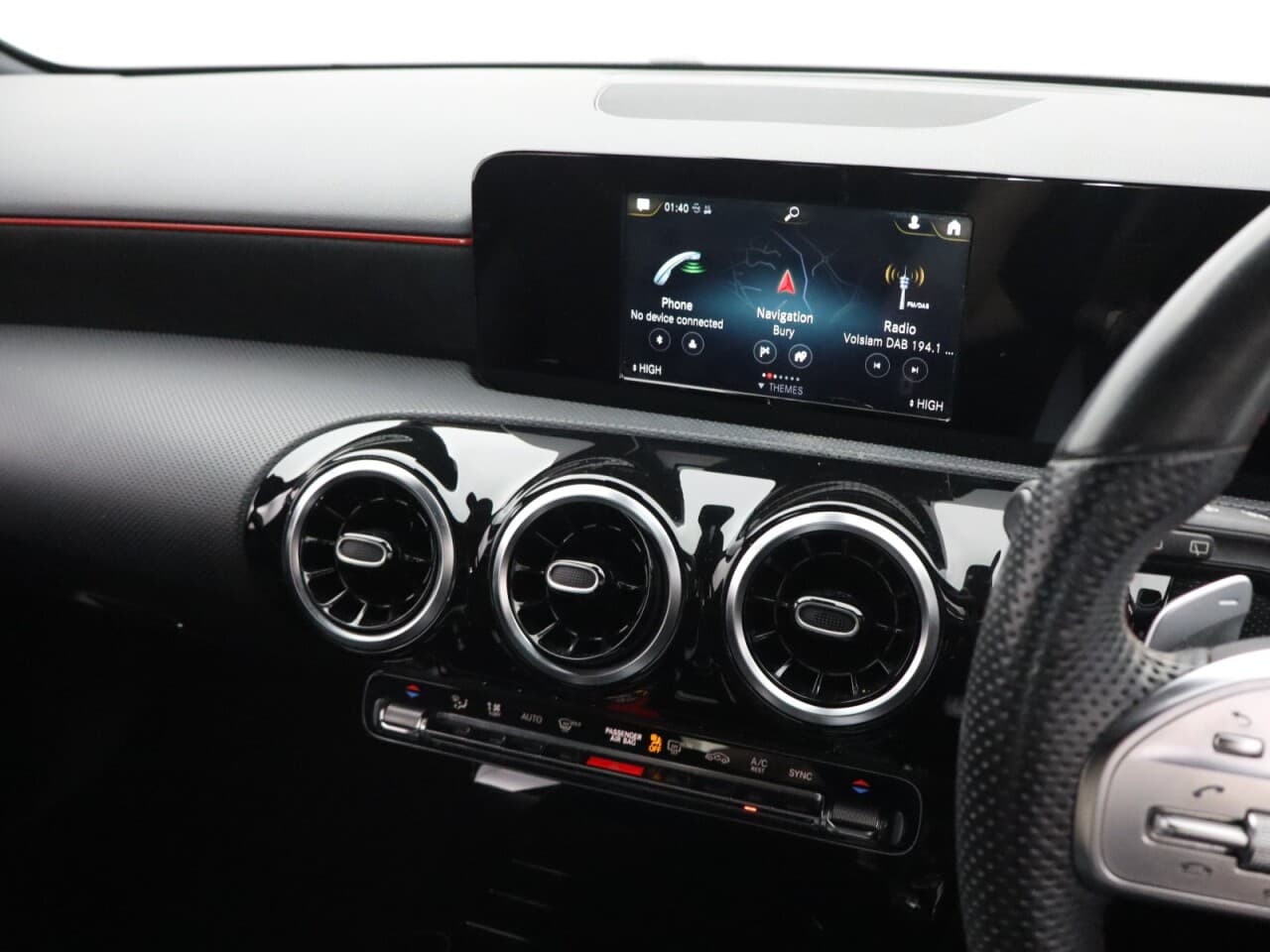 Mercedes-Benz A Class 1.3 A180 AMG Line — image 19
