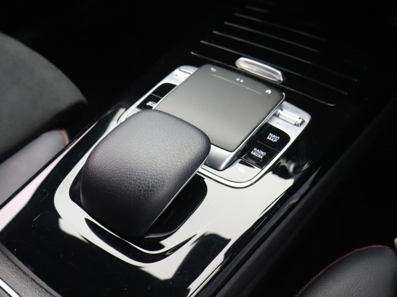 Mercedes-Benz A Class 1.3 A180 AMG Line — image 20