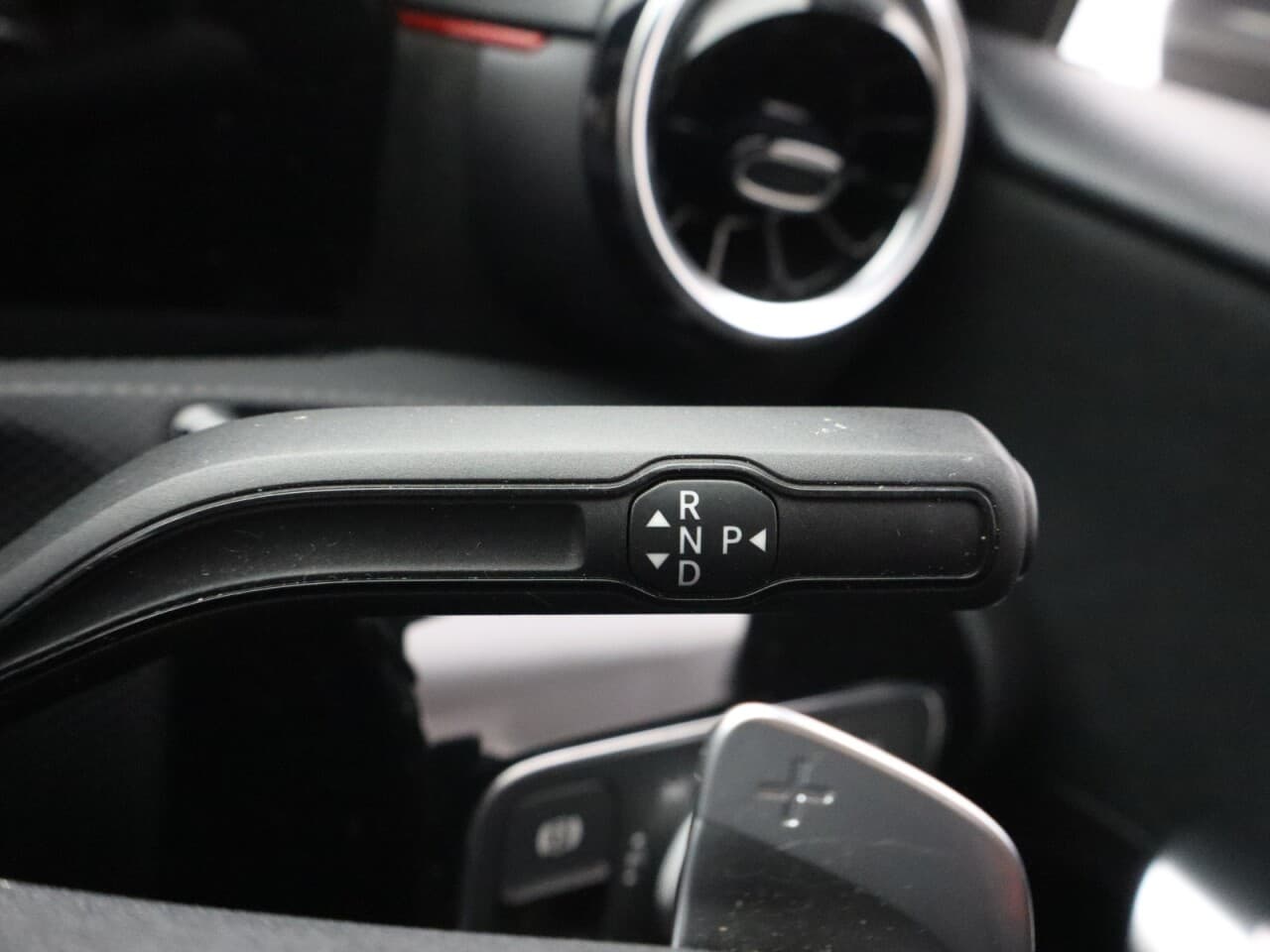 Mercedes-Benz A Class 1.3 A180 AMG Line — image 27