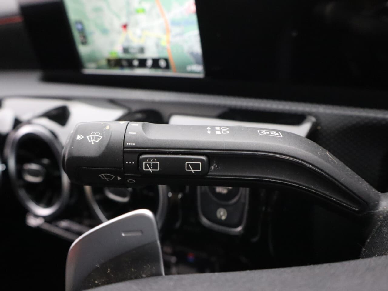 Mercedes-Benz A Class 1.3 A180 AMG Line — image 38