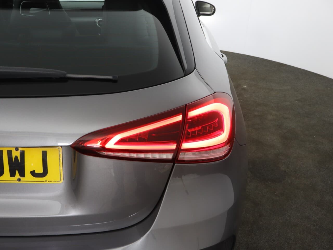 Mercedes-Benz A Class 1.3 A180 AMG Line — image 53
