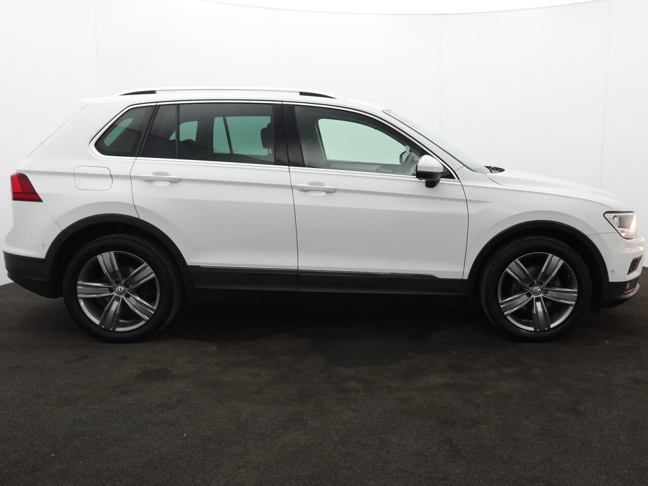 Volkswagen Tiguan 1.5 TSI EVO Match — image 11
