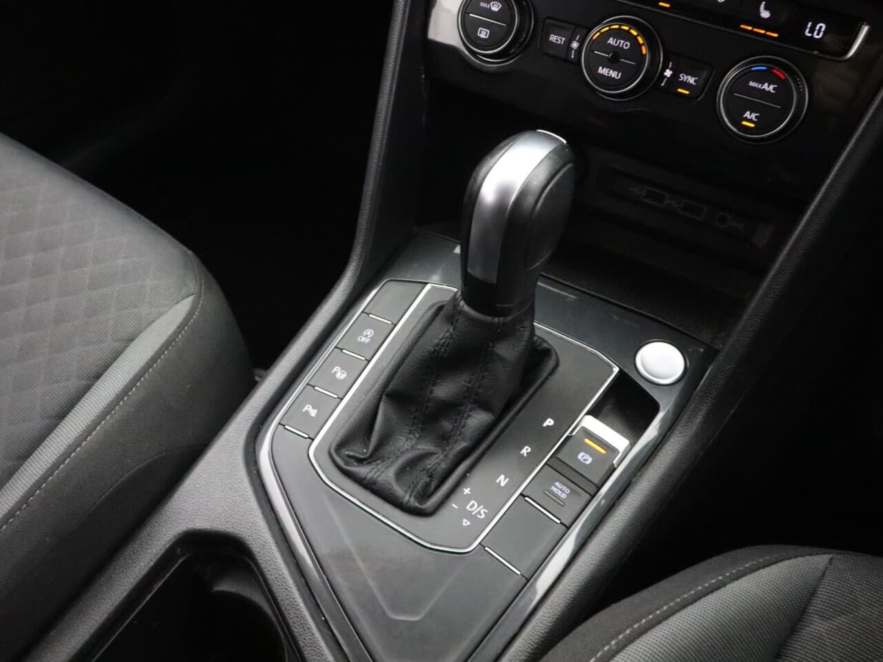 Volkswagen Tiguan 1.5 TSI EVO Match — image 23
