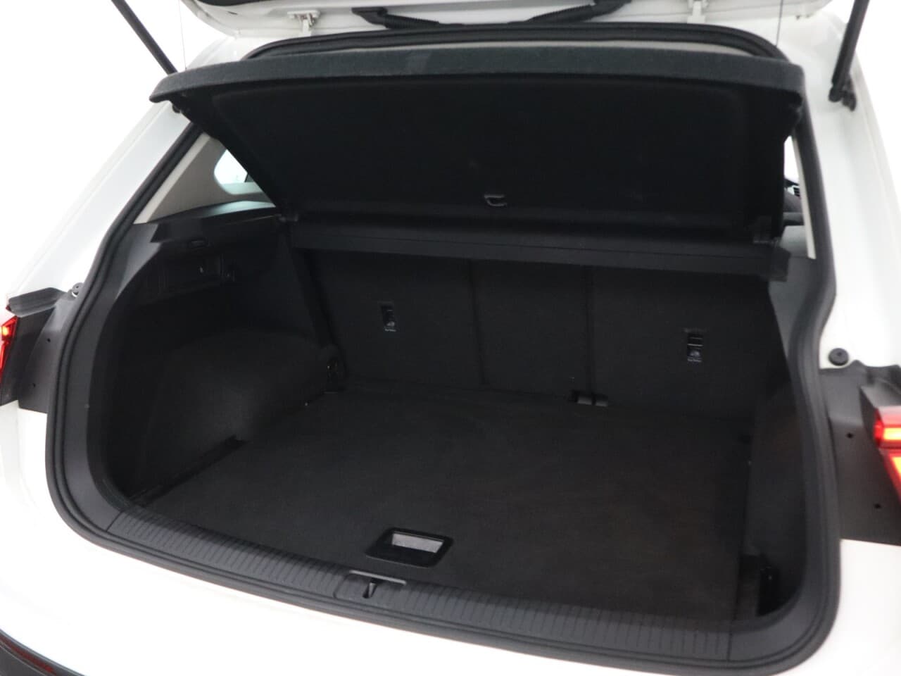 Volkswagen Tiguan 1.5 TSI EVO Match — image 50