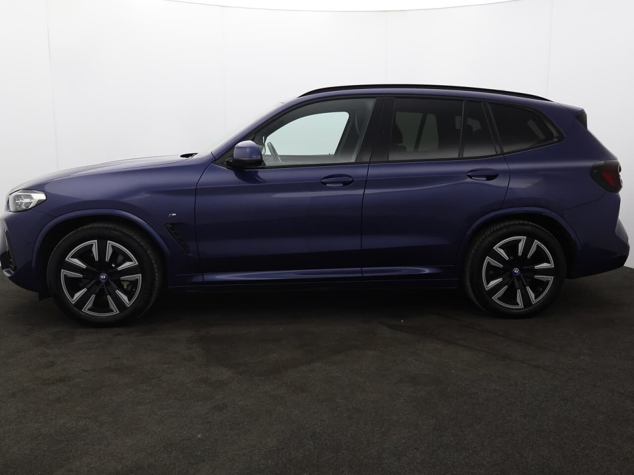 BMW IX3 80kWh M Sport — image 6