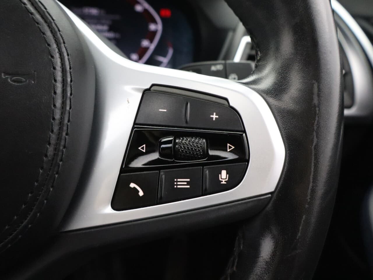 BMW IX3 80kWh M Sport — image 20