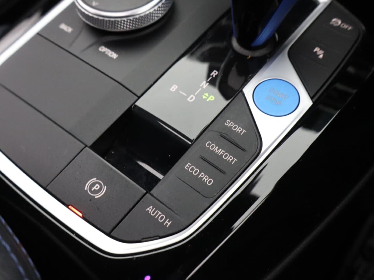 BMW IX3 80kWh M Sport — image 28