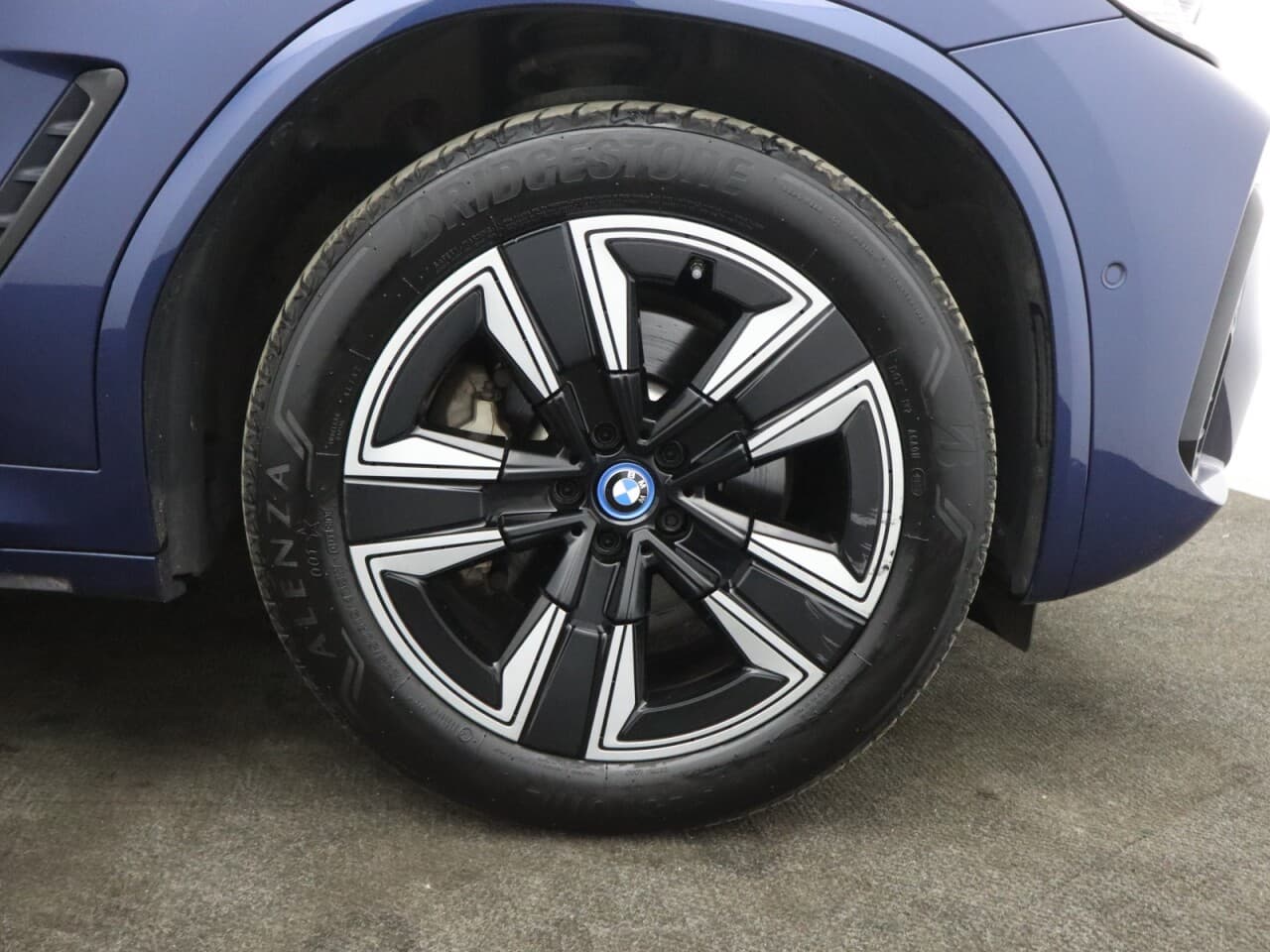 BMW IX3 80kWh M Sport — image 65