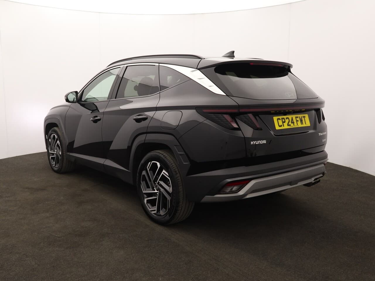 Hyundai Tucson 1.6 T-GDi Ultimate — image 8