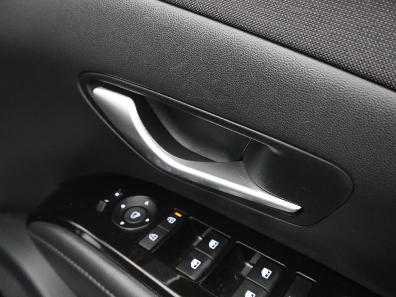 Hyundai Tucson 1.6 T-GDi Ultimate — image 49